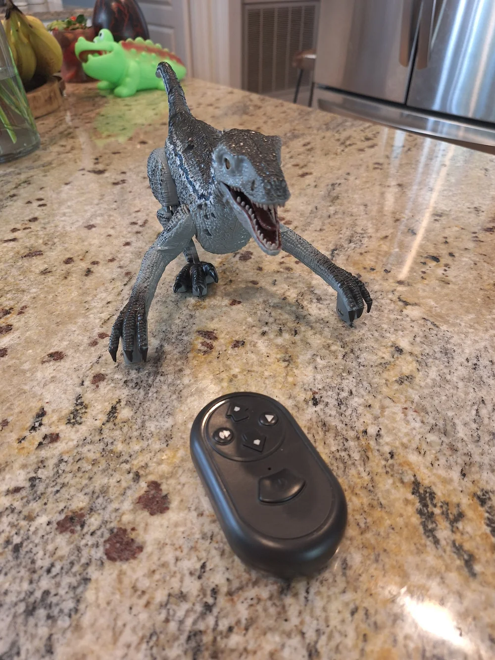 Remote Control Velociraptor Toy - Picture 1 of 3